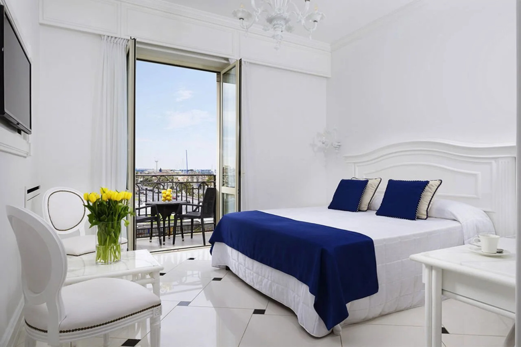 Hotel President
