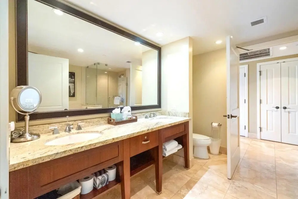 K B M Resorts- Hkh-409 Luxurious 2bdrm With Large Wrap Around Balcony, Chefs Kitchen, Ocean Views!