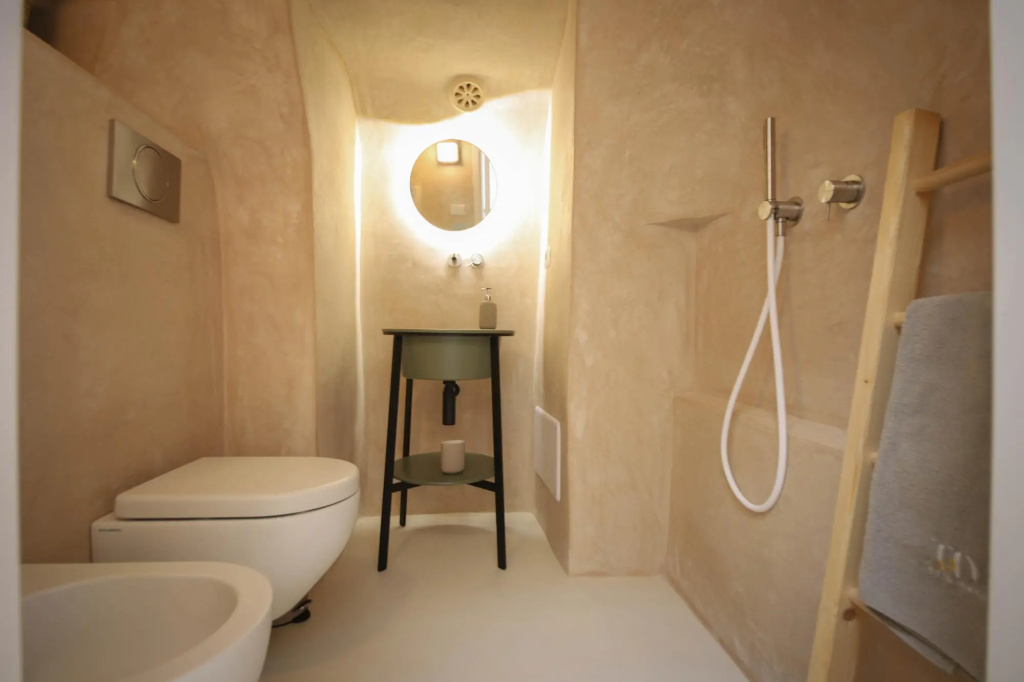 TD Lamiamola Stylish Trulli Lamie With Pool