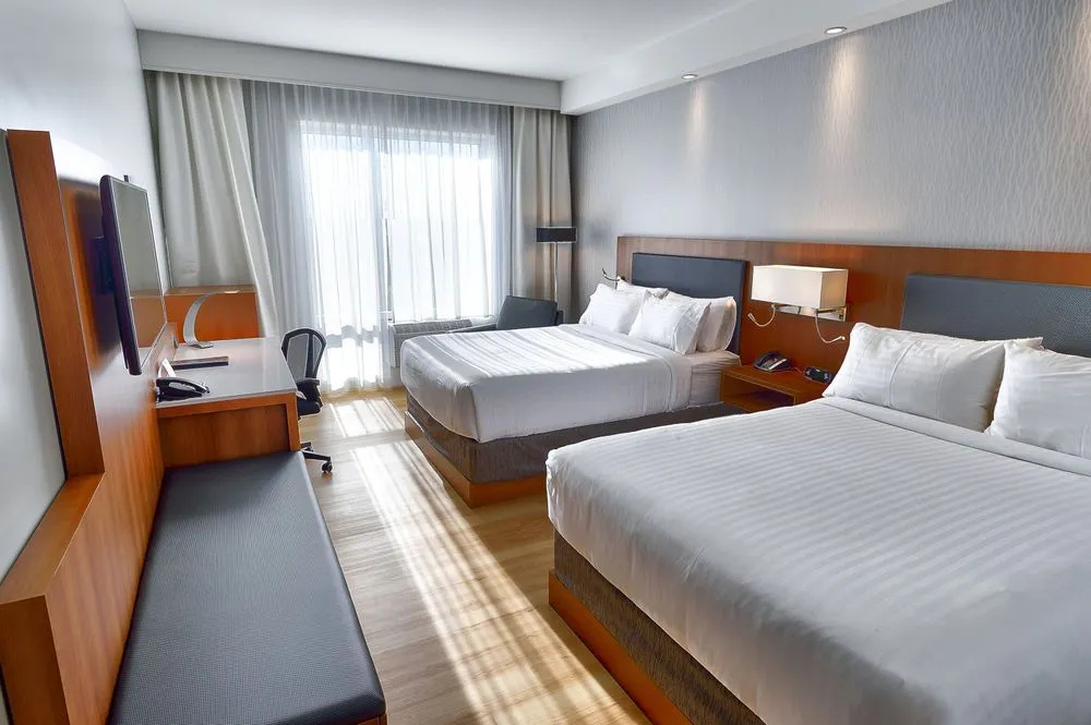 Holiday Inn Express & Suites Vaudreuil-Dorion by IHG