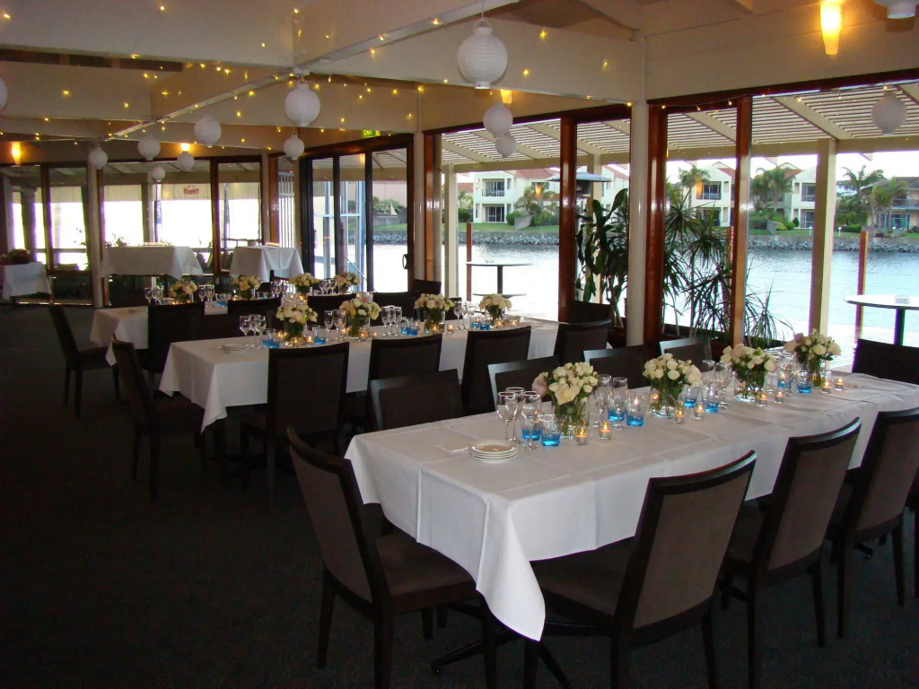 Marina Hotel