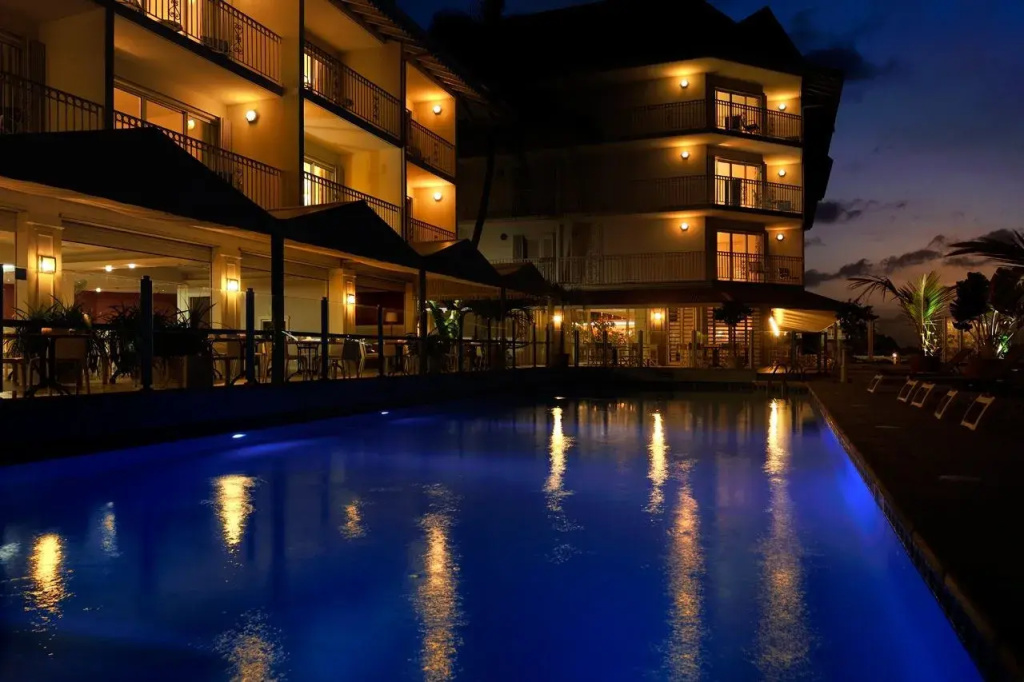 Le Beach Hotel