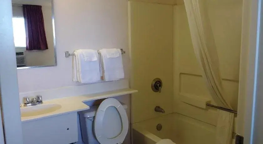 InTown Suites Extended Stay Houston TX - Hobby Airport