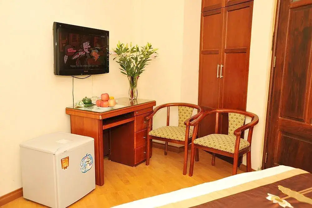 Hanoi An Father's Hotel & Travel