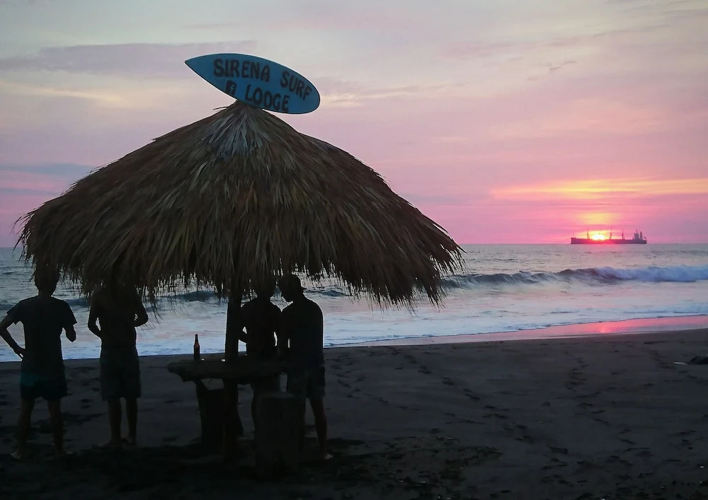 Sirena Surf Lodge Miramar Nicaragua
