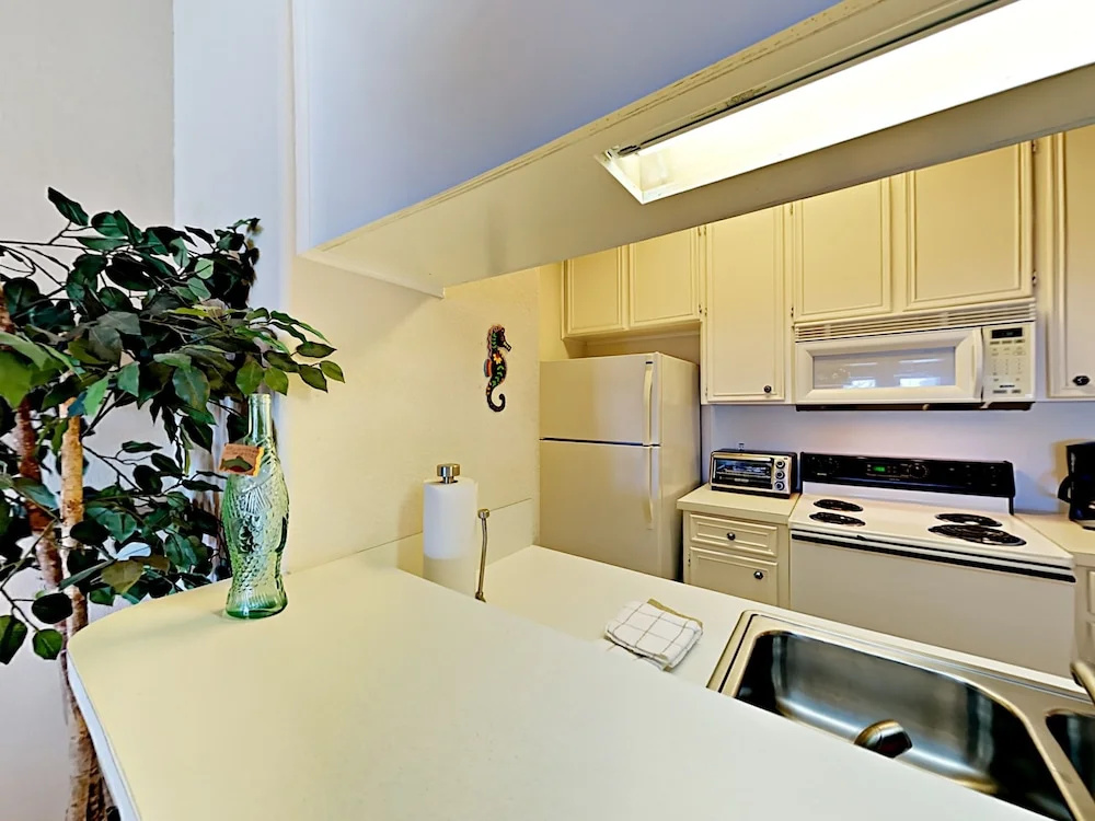 Fortuna Bay 11 - Two Bedroom Condo