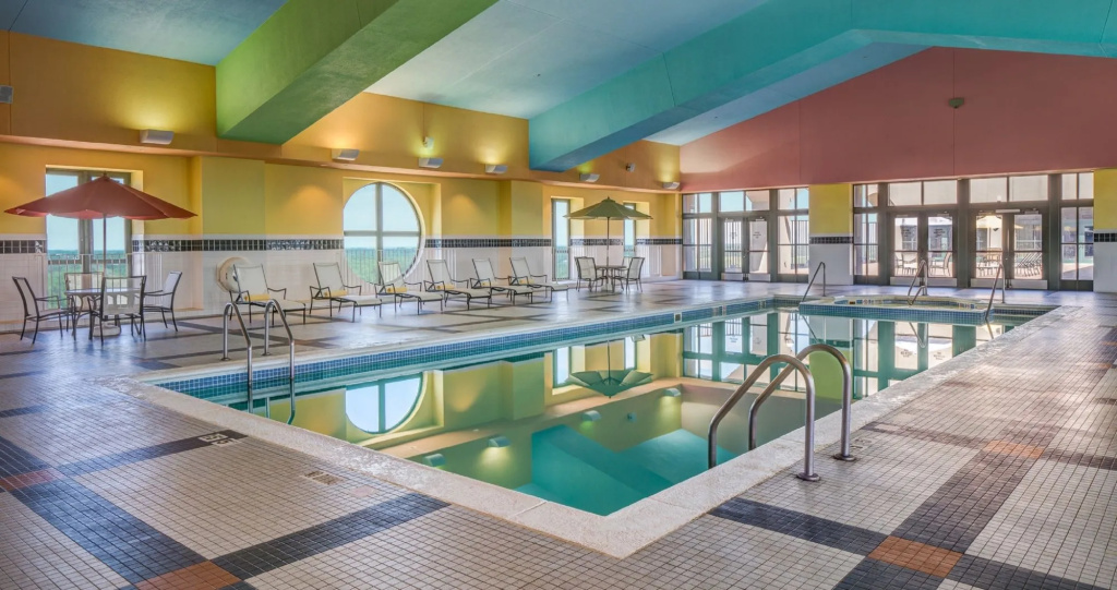 Holiday Inn Express & Suites Springfield by IHG