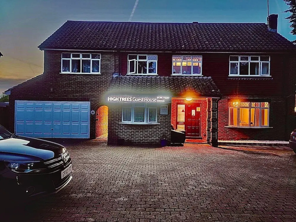 High Trees Guest House Gatwick