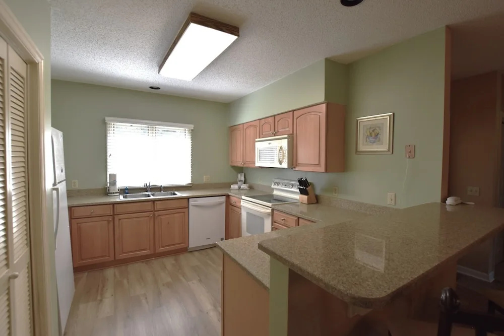 Brigantine Quarters 240 - Flat,bottom Floor