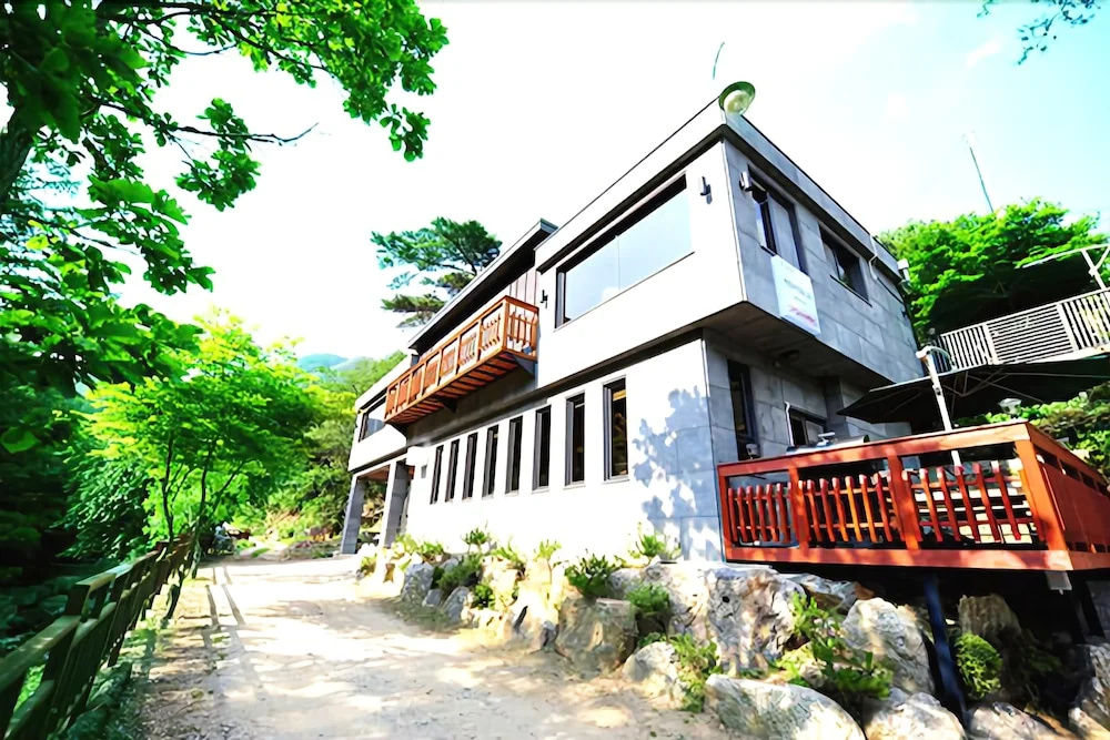 Gapyeong Memoria Pension