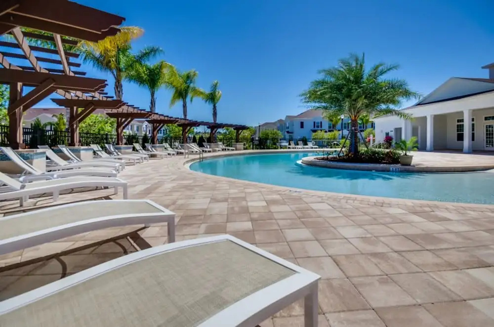 Lucaya Village - 8951 Shine Drive