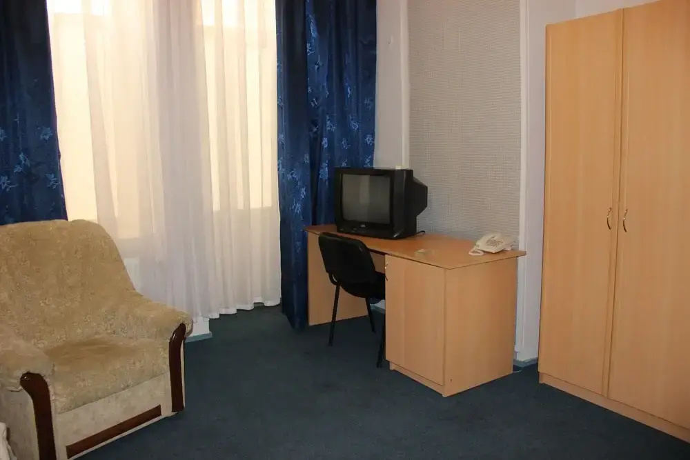 Tarqovi Hotel