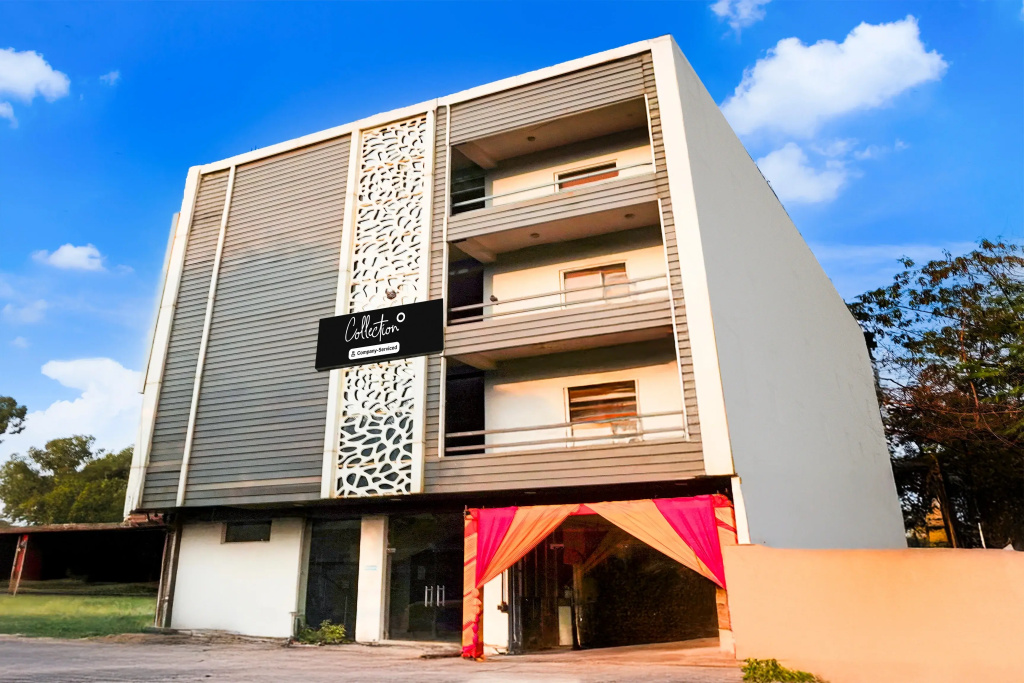 Collection O Vasundhara Enclave Delhi