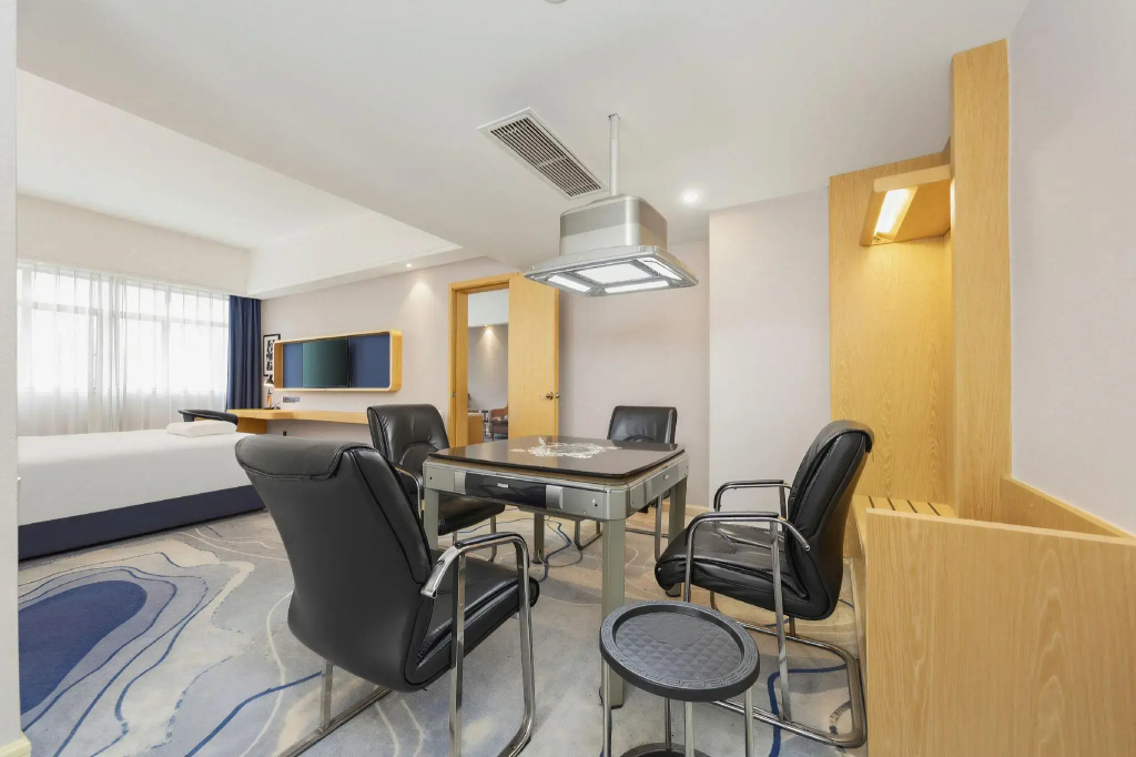 Kyriad Marvelous Hotel Zhongshan Nanlang