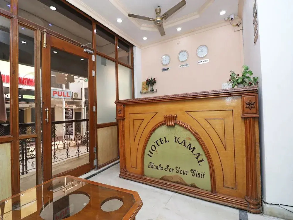 OYO 8379 Hotel Kamal