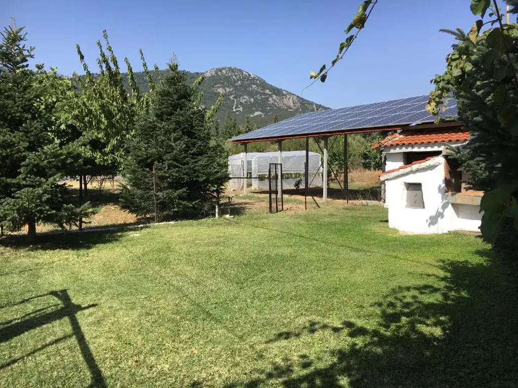 Sarakinas Farm House