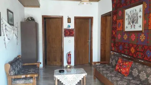 Aris Rooms