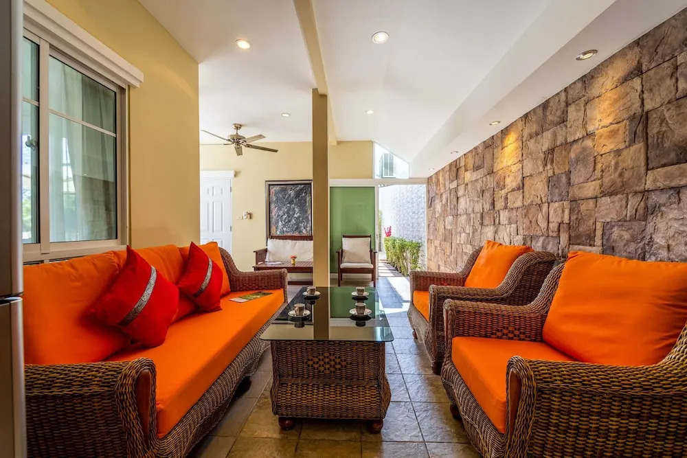 3 Bedroom Pool Villa in Great Location STV