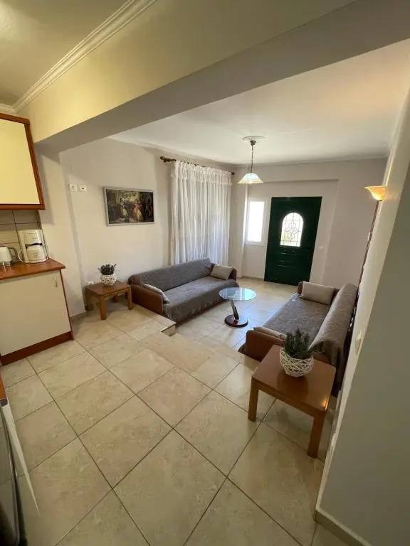 Lola Apartments