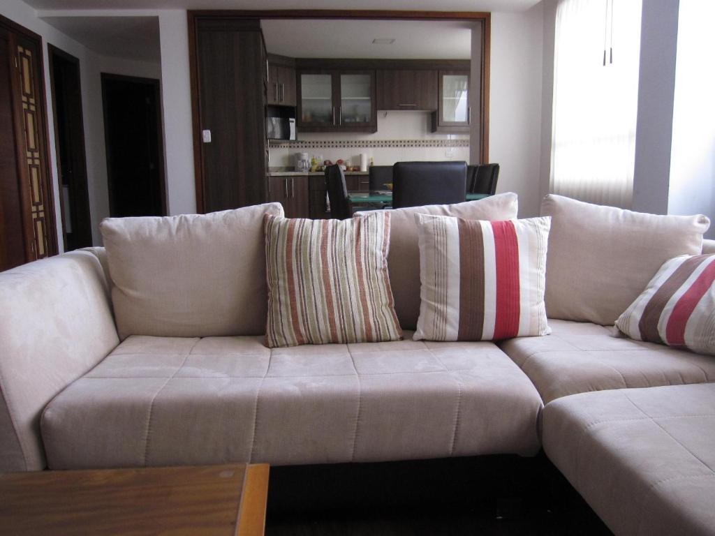 Instant Hotel - Departamentos de lujo en Ambato