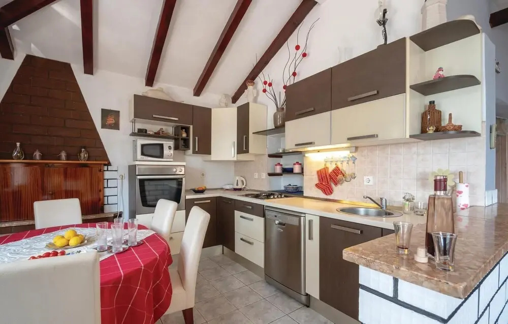Awesome Home in Vela Luka With Wifi and 3 Bedrooms