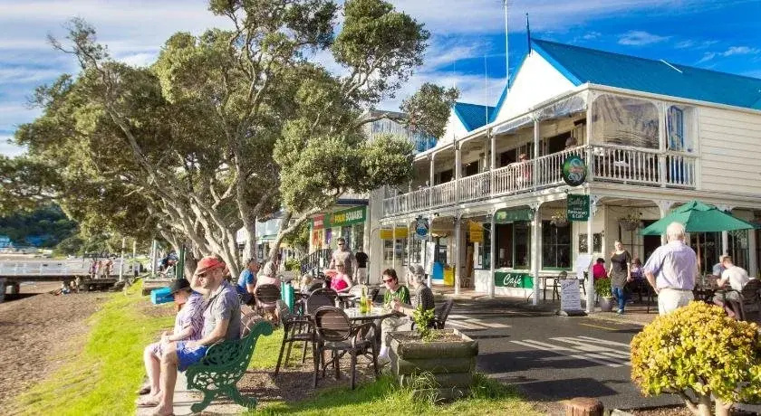 Commodores Lodge