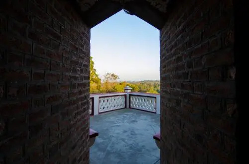 Naurang Yatri Niwas