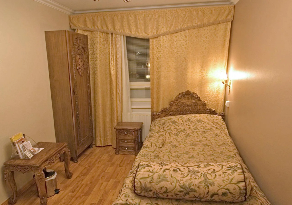 Mango Hotel