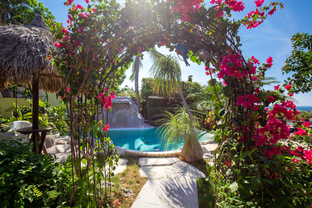 Breathtaking Family Designer Villa w/ Private Pool & Tropical Garden