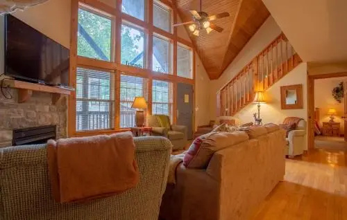 Serenity Lodge Home