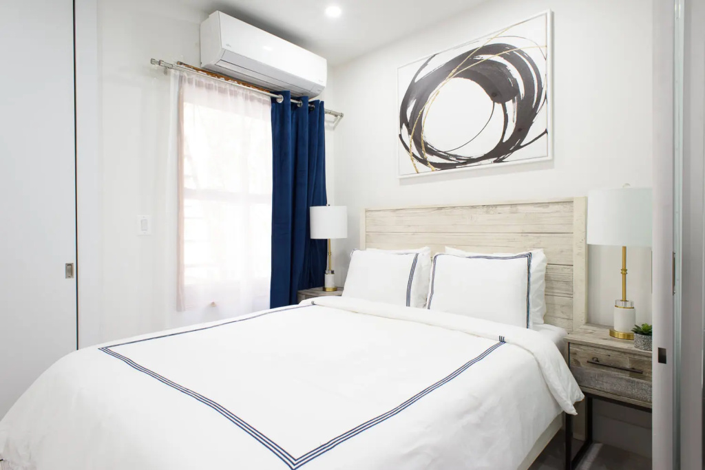 78-3b New Junior 1 BR Prime UES WD in Unit