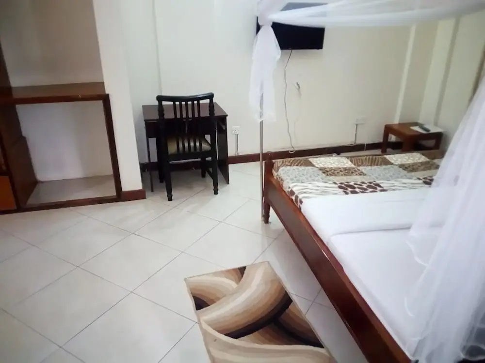Golden Peace Hotel