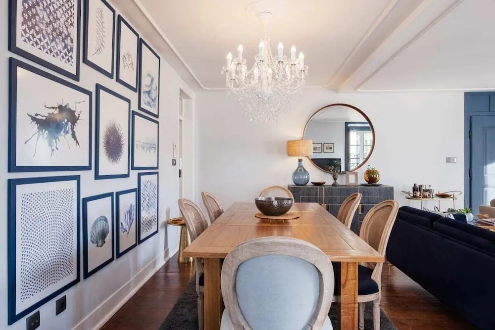 Bella Vista - Modern Classic in Heart of City