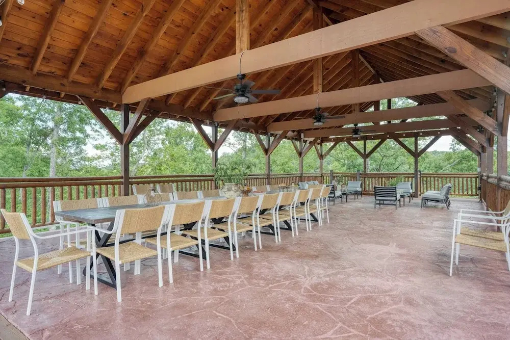 Wilder by Avantstay Group Retreat Pool + Hot Tub + Views Near Pigeon Forge Sleeps 24