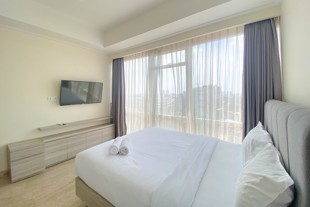 Spacious And Elegant Designed 3Br At Menteng Park Apartment