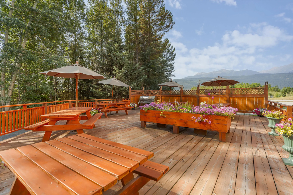 Best Western Plus Valemount Inn & Suites