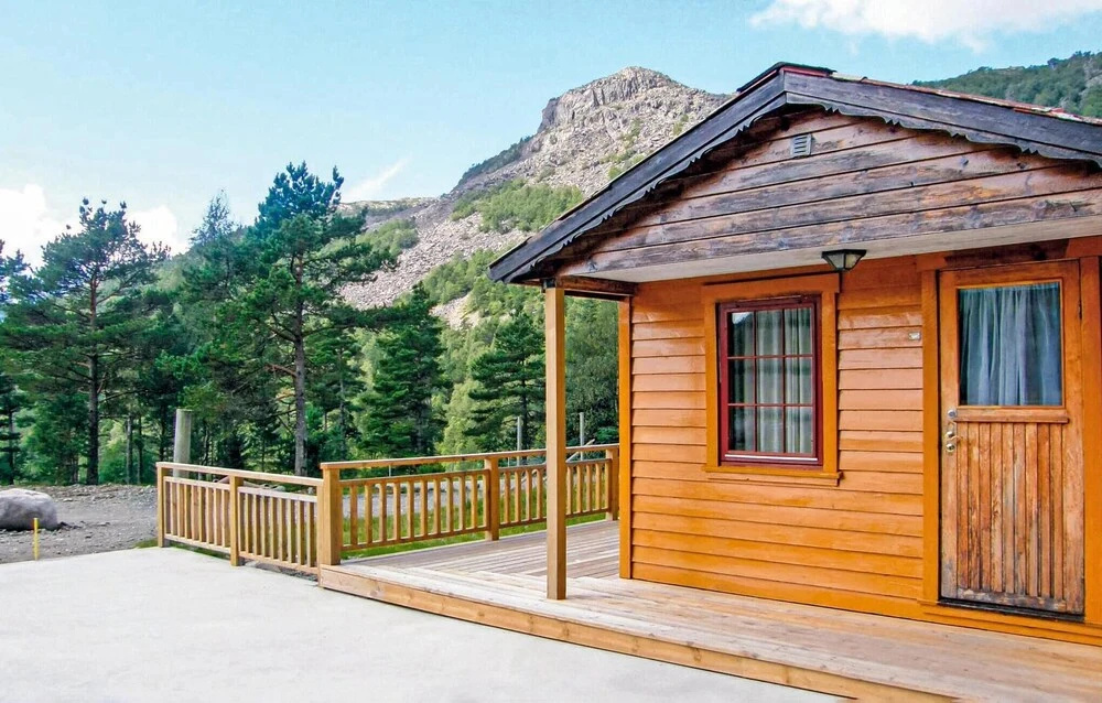 Gorgeous Home In Dirdal With Wifi