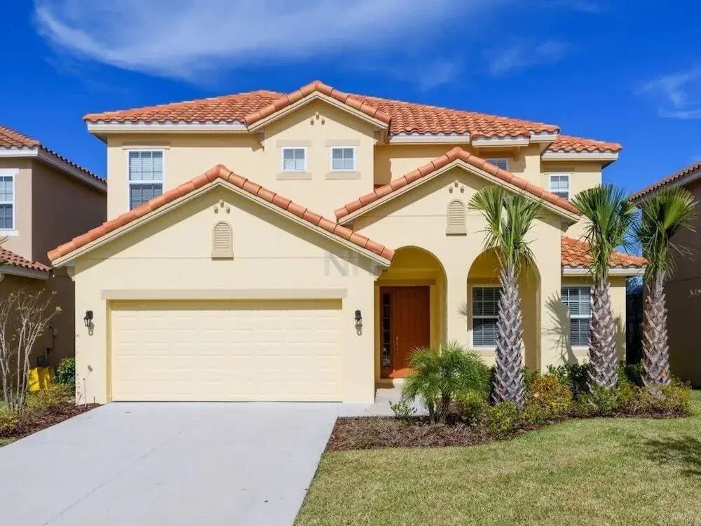 6 Bedroom Holiday Rental