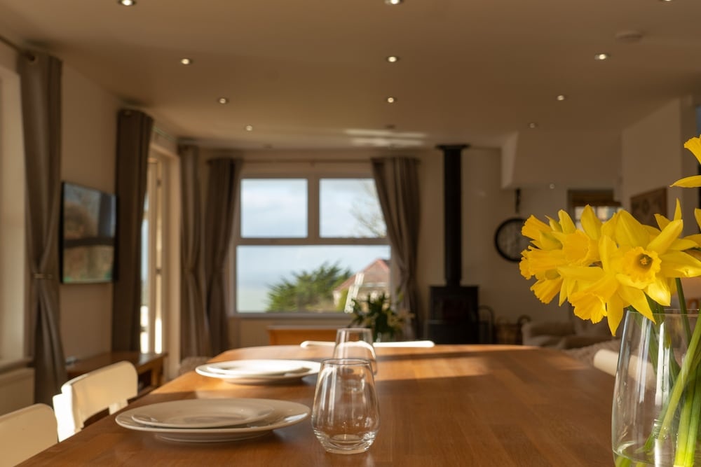 Hazelmere - Woolacombe-4 Bed-Sleeps 10-TJSHH