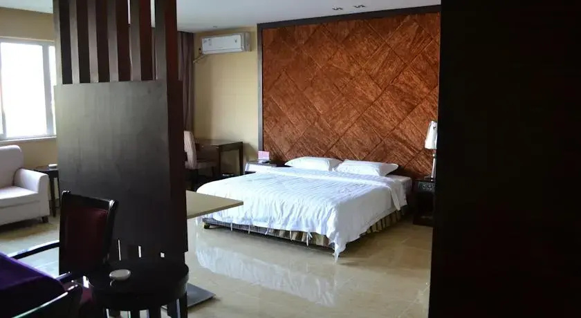 Da Lang Tao Sha Business Hotel
