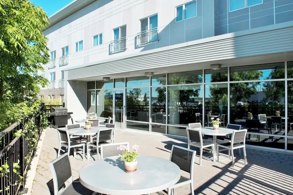 Barker Suites Southport