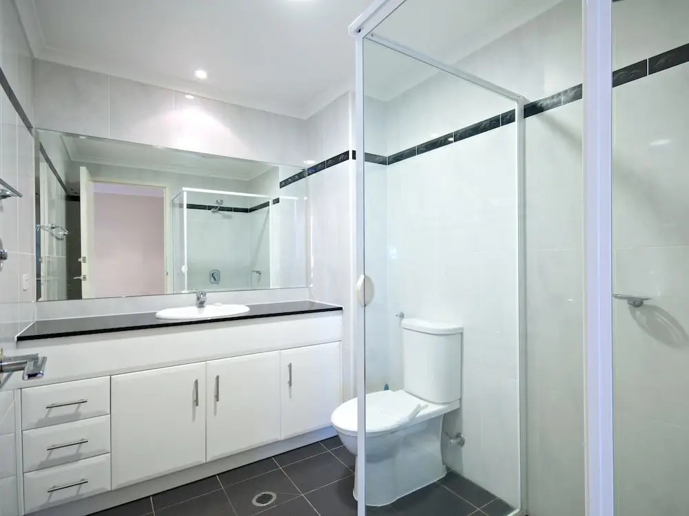 Breakwater Apartment, Unit 104/2 Messines Street