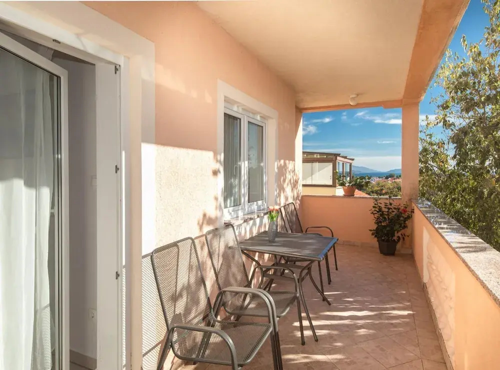 Scenic Elegant Apartments Krk with Balcony and Pool