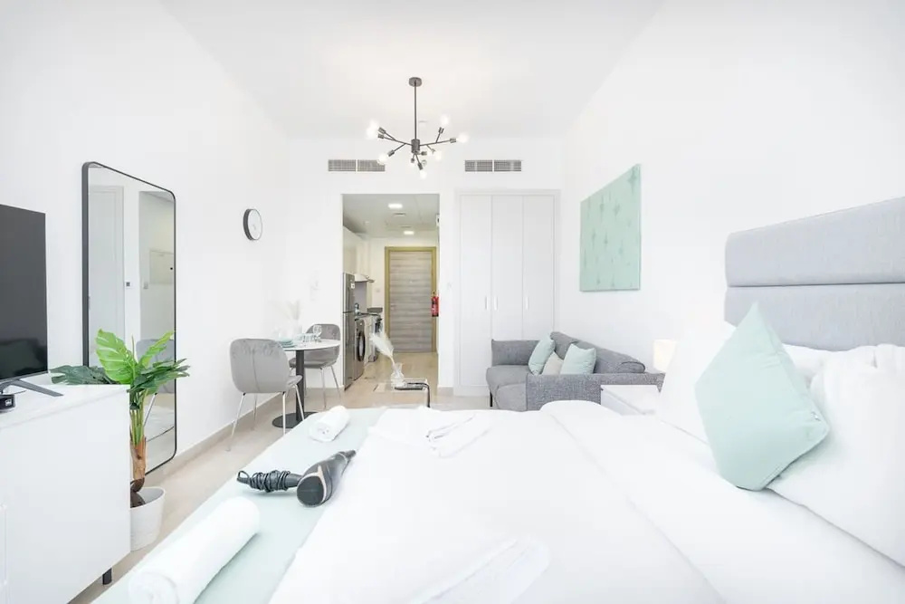 Perfect Studio That Sleeps 2 in JVC