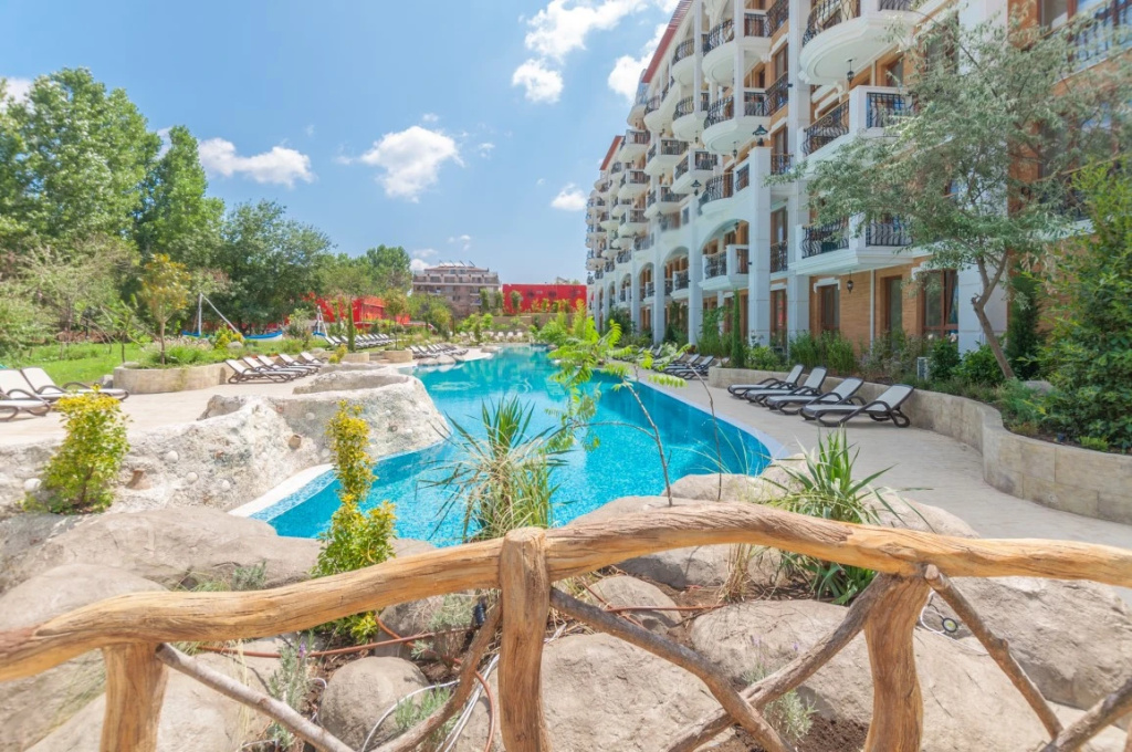 Harmony Suites Grand Resort 11 Aparthotel