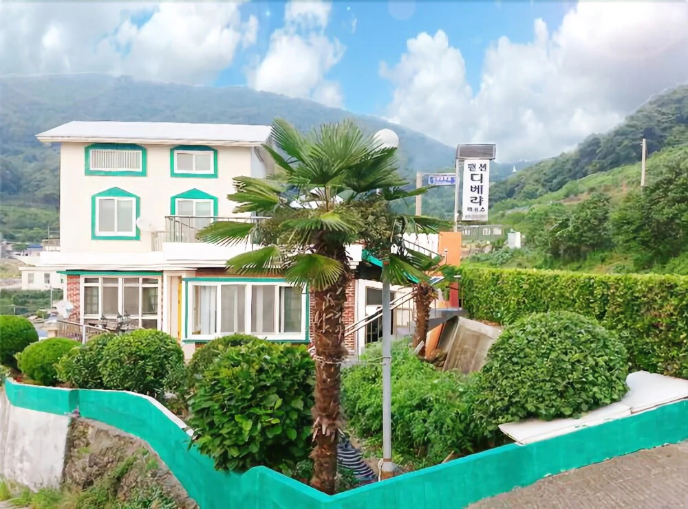 Tongyeong Tiberias Pension