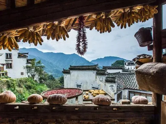 Wuyuan Linxi Youke Homestay (Guling Scenic Area)