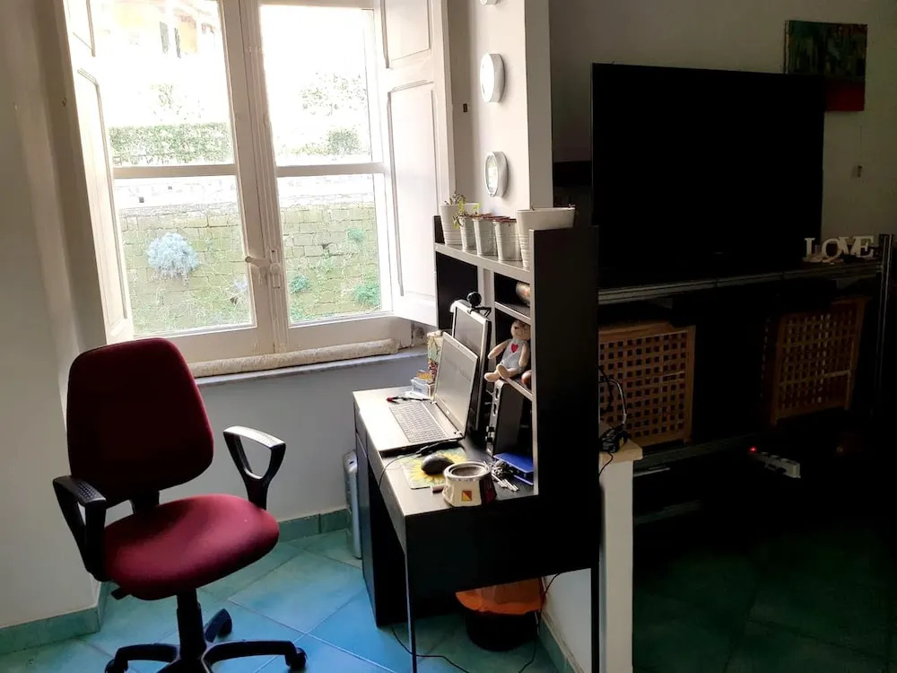 Apartment with 2 Bedrooms in Pozzuoli, with Wonderful Sea View And Wifi - 150 M From the Beach
