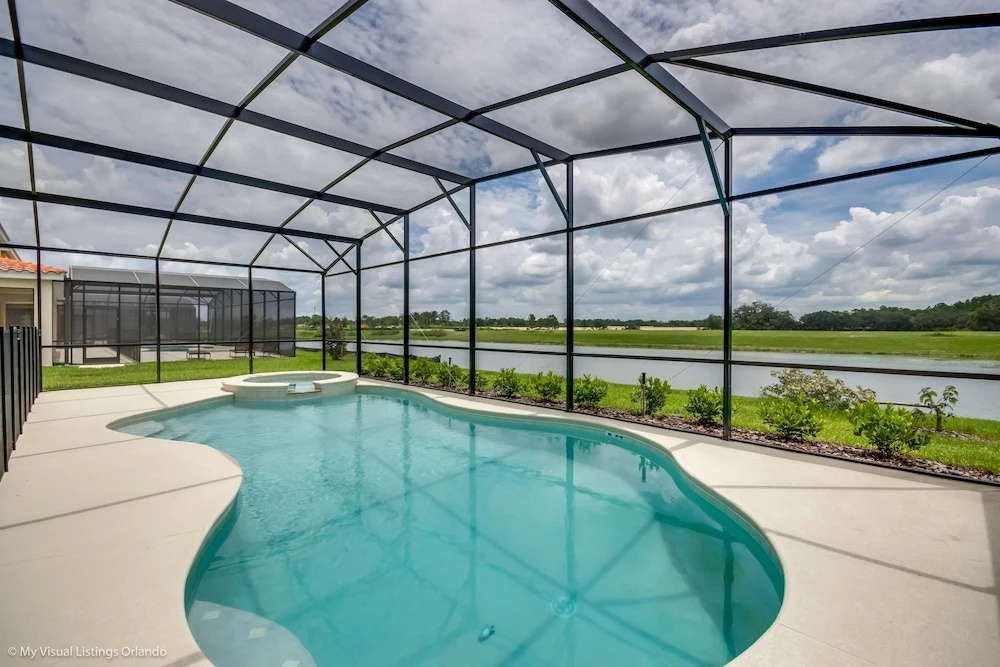 Solterra - 6136 Broad Oak Drive