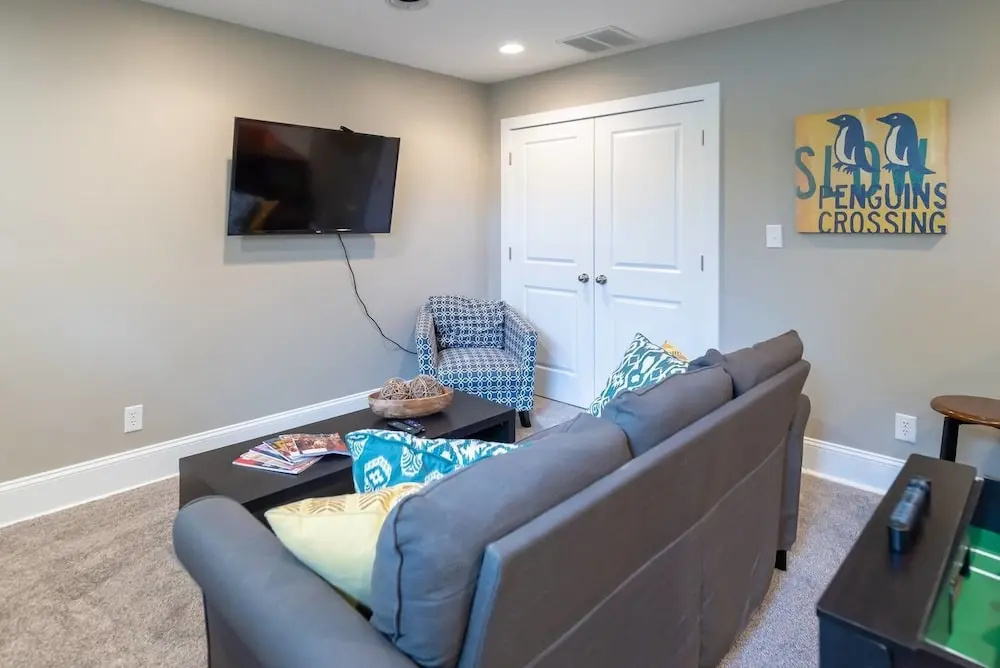 Sweet Indy Retreat New 4 Bd 4 Ba Sleeps 16!